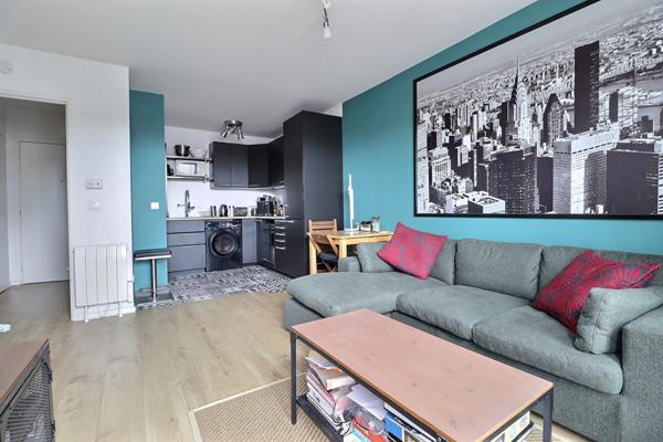 À vendre ? Charmant 2 pièces lumineux avec vue exceptionnelle