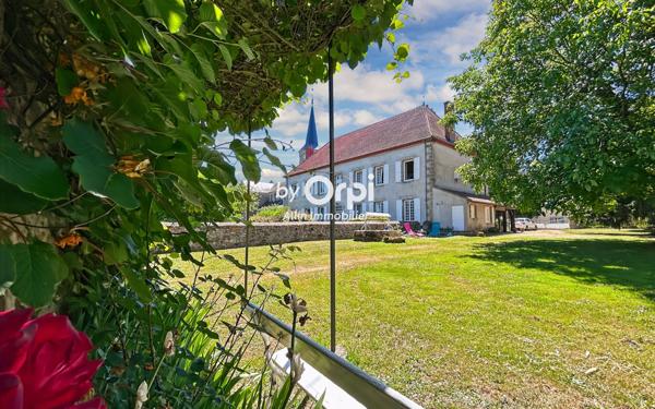 Maison à vendre    14 pièces •  Doyet