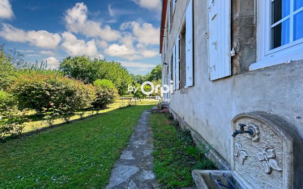 Maison à vendre    14 pièces •  Doyet