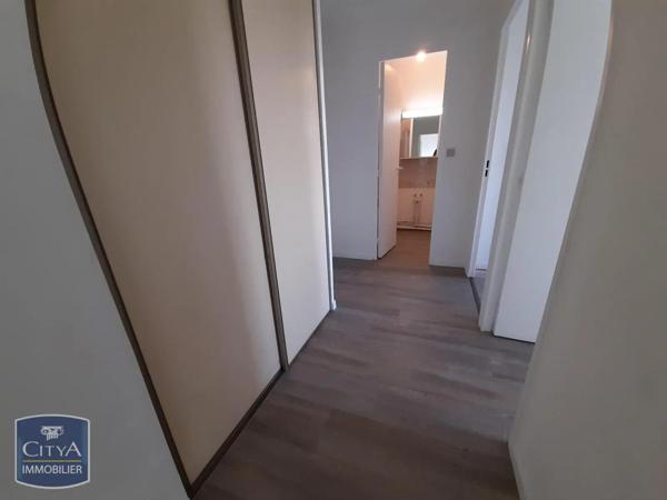 Appartement à louer 2 pièces 47.02m² Le Mans (72000)