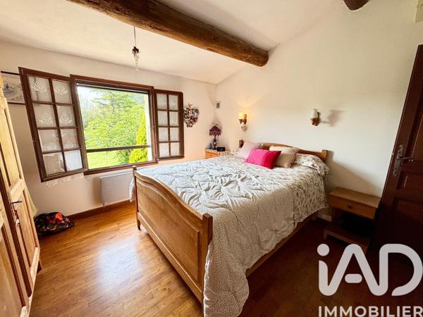 Maison à vendre 4 pièces 97 m² Saint-Saturnin-lès-Avignon