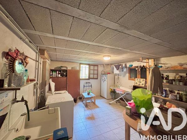 Maison à vendre 4 pièces 97 m² Saint-Saturnin-lès-Avignon