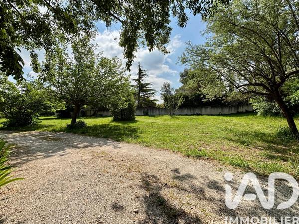 Maison à vendre 4 pièces 97 m² Saint-Saturnin-lès-Avignon