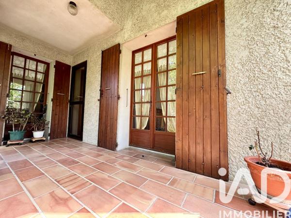 Maison à vendre 4 pièces 97 m² Saint-Saturnin-lès-Avignon