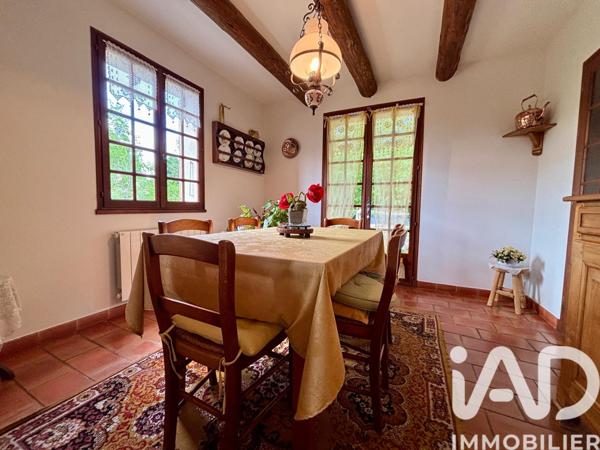 Maison à vendre 4 pièces 97 m² Saint-Saturnin-lès-Avignon