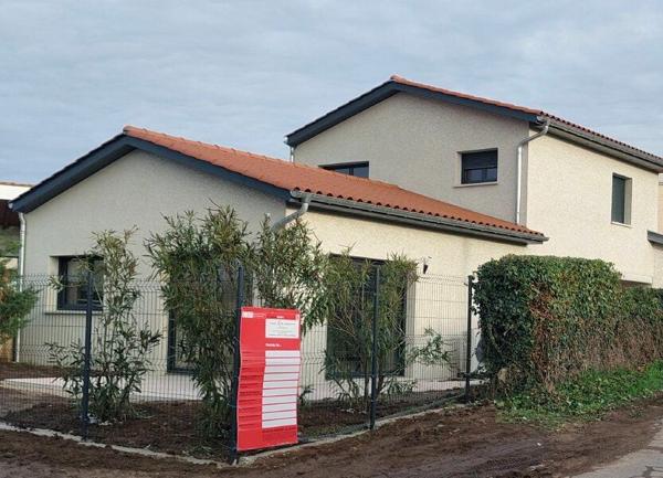 Maison à louer    4 pièces •  Soucieu-en-Jarrest