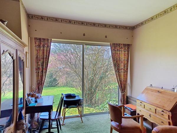 Belle maison familiale de plain pied sur un terrain de plus de 1500 m2