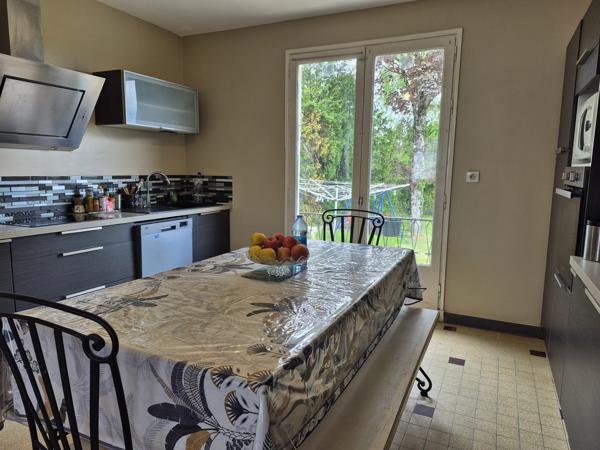 À vendre - Maison, 5 pièces située à Lannemezan (65300)