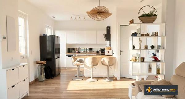 Vente                                                      Maison de ville
                        
                     6 pièces                      138 m2                     à Nice