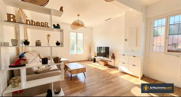 Vente                                                      Maison de ville
                        
                     6 pièces                      138 m2                     à Nice