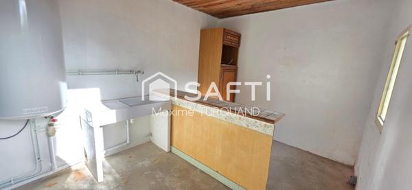 Maison 60m², 2 chambres, 130m² de terrain.