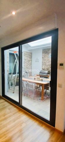 Ensemble de 2 maisons mitoyennes, tram à 100 m, fort potentiel à Cenon