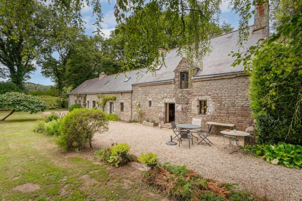 Deux Longères du XVIIème en campagne d'Elven
