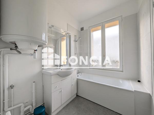 Location Appartement meublé 2 pièces 34.69 m² - 18 RUE MALATIRE Rouen 76000