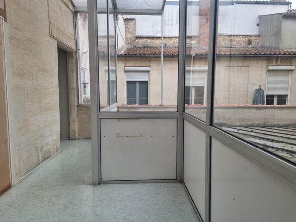 Appartement
                                                                                                                                                                                                                                                                                                                        4 pièce(s)                                                                                                                                                                                                                                                                                                                              86  m²