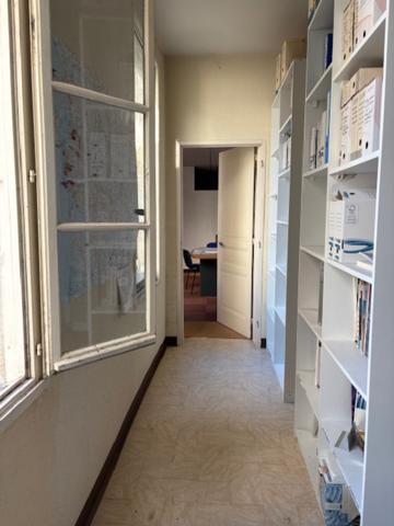 Appartement
                                                                                                                                                                                                                                                                                                                        4 pièce(s)                                                                                                                                                                                                                                                                                                                              86  m²