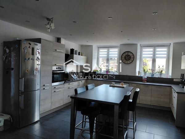 Maison 211 m²  -6 pièces - fort potentiel