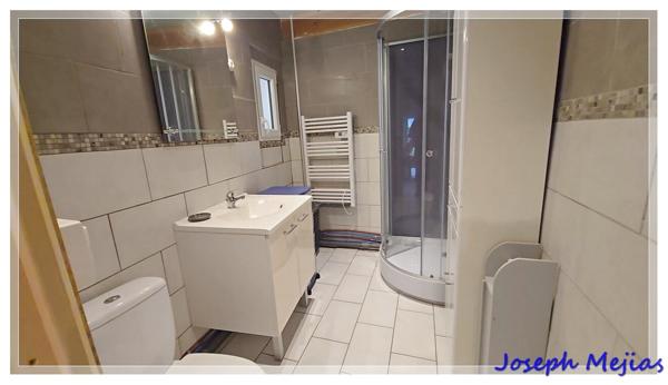 Saint-Christol (07160) Saint Christol, maison en pierre de pays et terrain de plus de 3000 m²