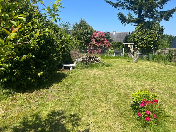 SOUS OFFRE Maison de bourg rénovée PLUVIGNER