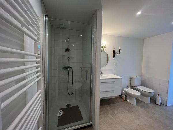 SOUS OFFRE Maison de bourg rénovée PLUVIGNER