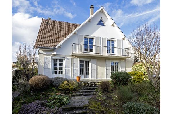 GRANDE MAISON INDEPENDANTE AVEC JARDIN PROCHE GARE SARCELLES SAINT BRICE Sarcelles (95200)