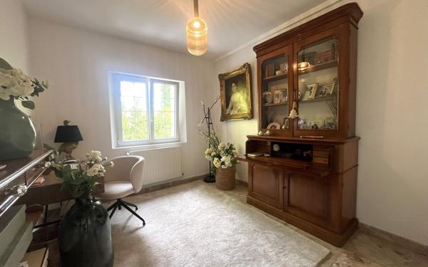 Maison à vendre    6 pièces •  Montfavet - Avignon