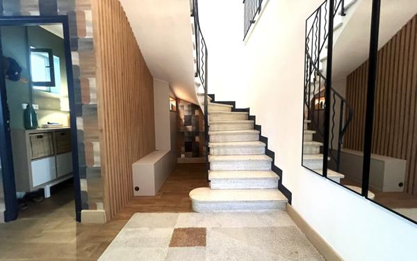 Maison à vendre    6 pièces •  Montfavet - Avignon