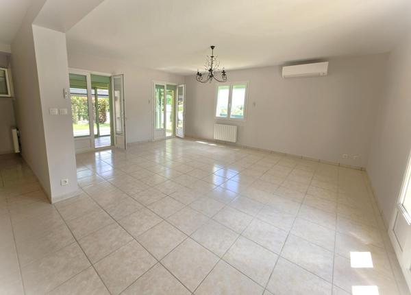 Maison t5 de 120-m² avec jardin et piscine