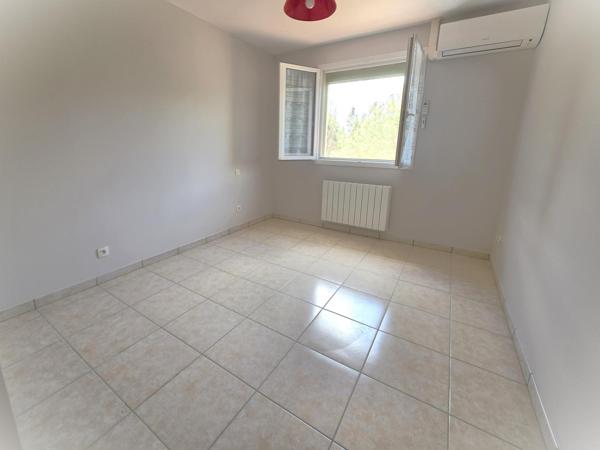 Maison t5 de 120-m² avec jardin et piscine