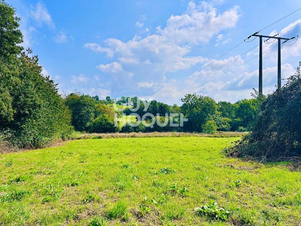 MAGNIFIQUE TERRAIN A VENDRE A BONNEVILLE-SUR-TOUQUES !