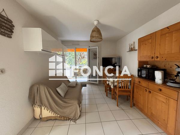 Location Studio meublé 25.24 m² - AVENUE DE LA MER Bormes Les Mimosas 83230