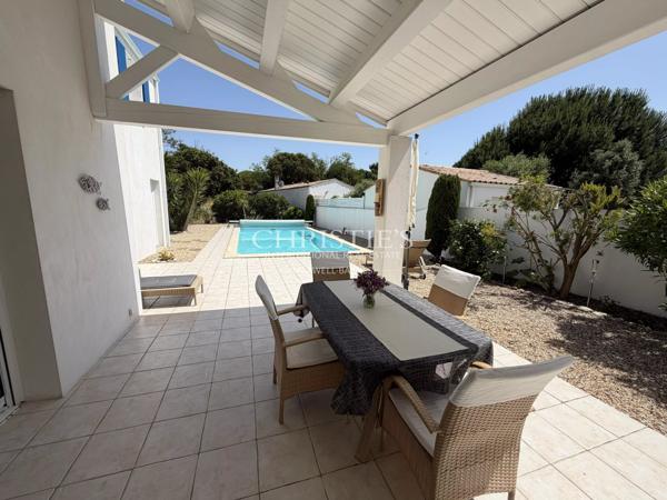 Île d’Oléron : Charme et piscine à 5 minutes de la plage