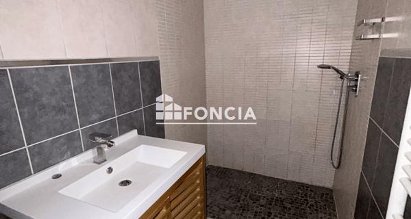 Location Appartement 3 pièces 60.2 m² - La Pacaudière 42163