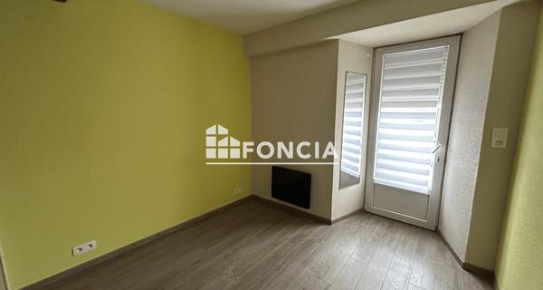 Location Appartement 3 pièces 60.2 m² - La Pacaudière 42163