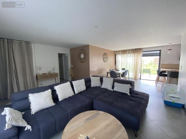 Maison à louer à Saint-Philbert-de-Bouaine en Vendée (85660), ref : 44039-L303