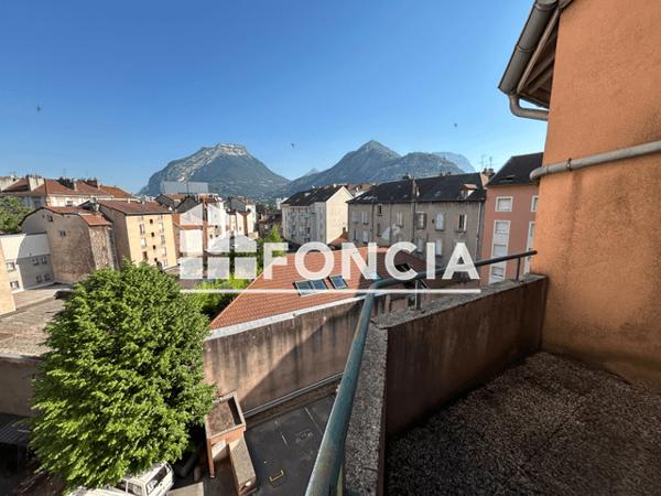 Location Appartement 2 pièces 37.42 m² - 37 BIS AVENUE DE VIZILLE Grenoble 38000