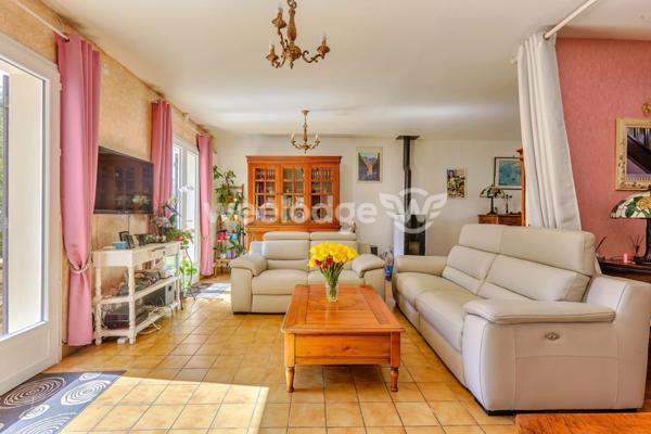 Maison à vendre 6 pièces de 120,27 m² à Chanteloup-les-Vignes