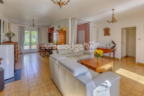 Maison à vendre 6 pièces de 120,27 m² à Chanteloup-les-Vignes