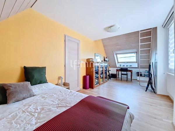 Maison, 6 pièces de 170 m² à Saint-Nic 29550