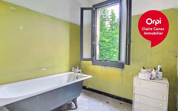 Maison à vendre    8 pièces •  Damiatte