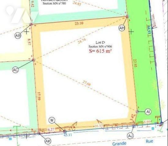 Bourg, prox; Ecoles et commerces, terrain à bâtir de 615 m², A viabilisé. Raccordable au tout à...