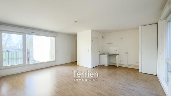 Appartement trois pièces bien agencé. Les Ponts-de-Cé (49130)