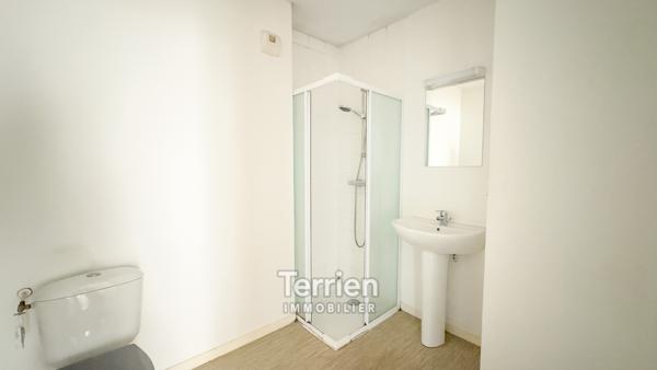 Appartement trois pièces bien agencé. Les Ponts-de-Cé (49130)