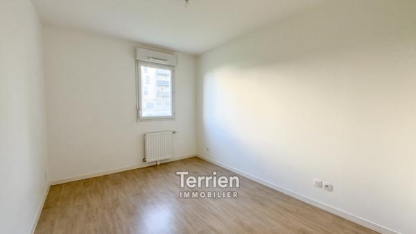 Appartement trois pièces bien agencé. Les Ponts-de-Cé (49130)