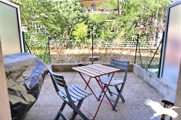 Appartement à louer 650 € CC Marseille 1 pièce 18 m² DPE C