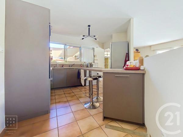 Maison à vendre  5 pièces - 131 m 2   LE SOLER  - 66