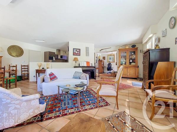 Maison à vendre  5 pièces - 131 m 2   LE SOLER  - 66