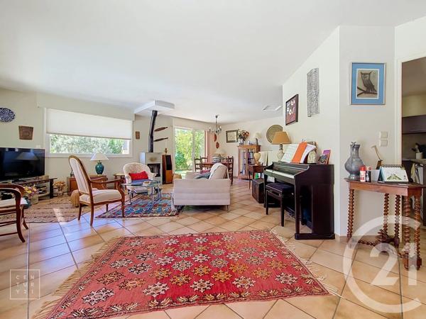 Maison à vendre  5 pièces - 131 m 2   LE SOLER  - 66