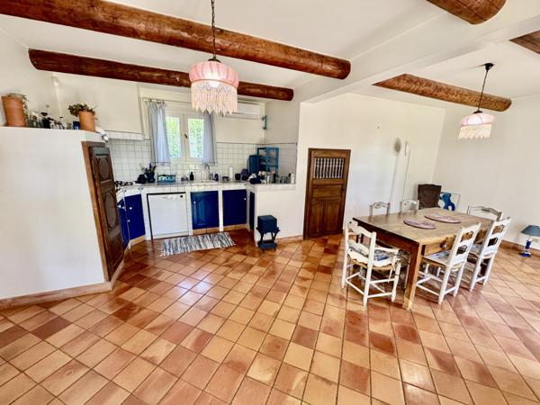 Mas Provençal entièrement rénové Piolenc (84420)