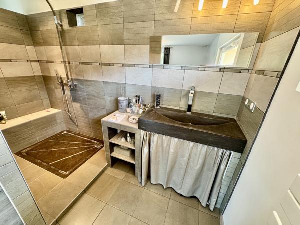 Mas Provençal entièrement rénové Piolenc (84420)